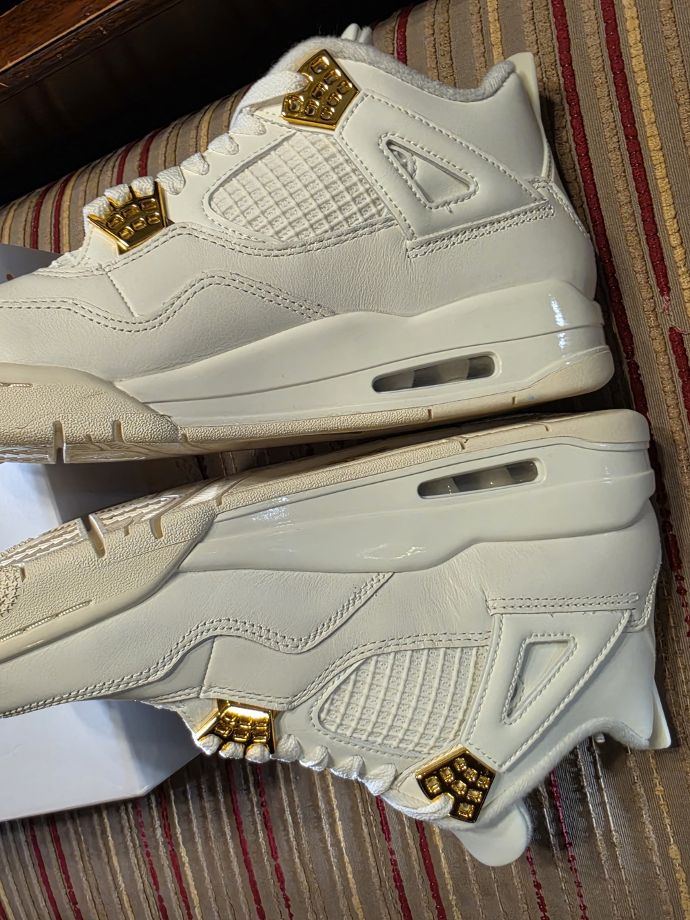 AIR Jordan Women's White and Gold Sneakers SIZE 8 USED ONCE. IN GREAT CONDITION - Picture 14 of 16